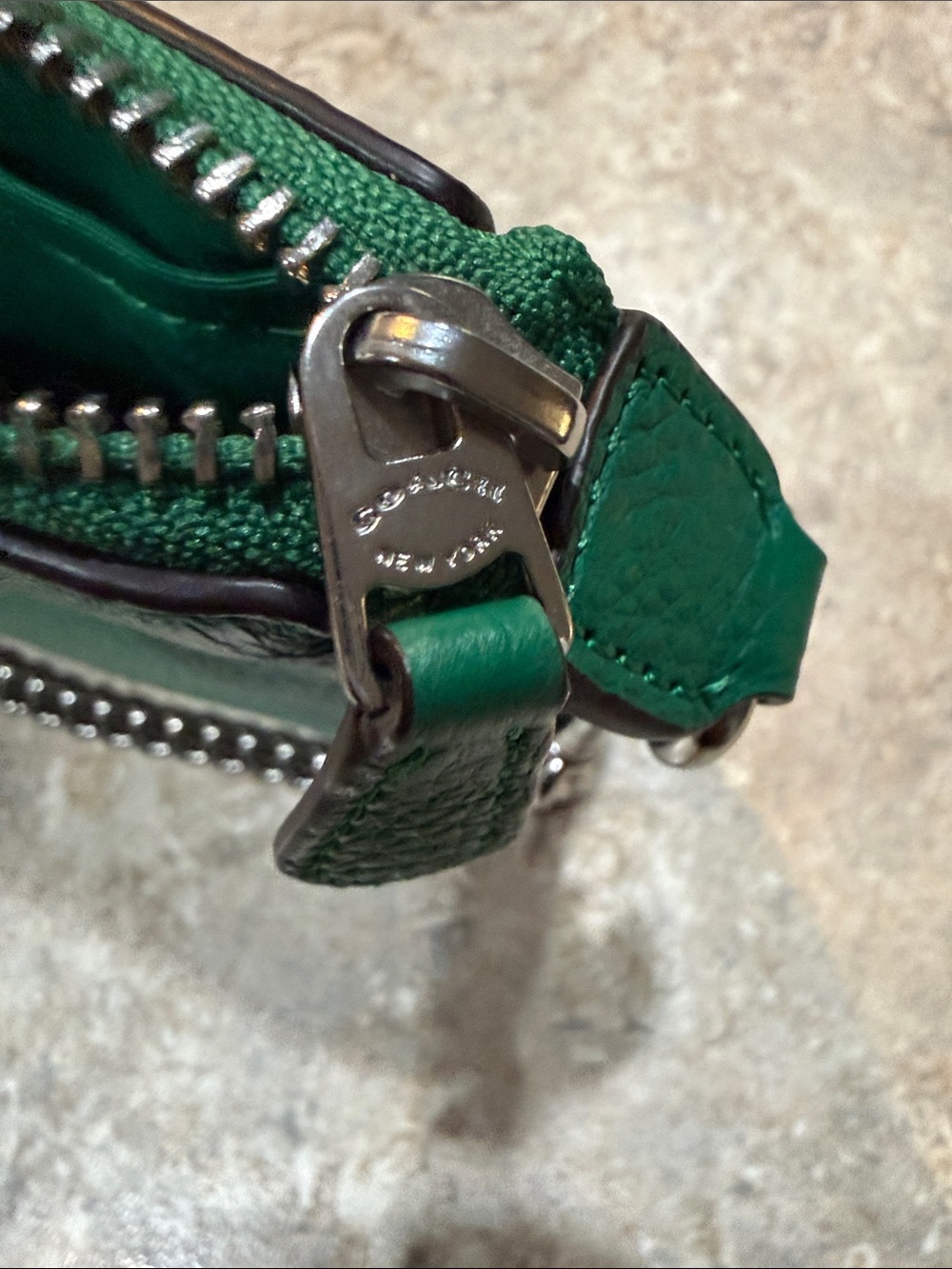 Coach Nolita 19 Green Pebbled Leather Chain Shoulder Handbag Wristlet - Picture 10 of 11